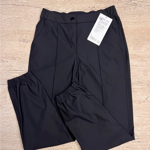 Lululemon Warpstreme High-Rise 7/8 Jogger in Black, size 26 - Picture 3 of 4